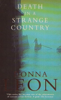 Leon, Donna : Death in a Strange Country
