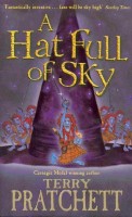 Pratchett, Terry  : A Hat Full of Sky 