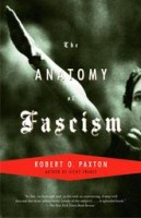 Paxton, Robert O.  : The Anatomy of Fascism