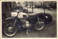 097.   [MZ motorkerékpár, ES 150/1 1969 modell]. [amatőr fotó] <br><br>[MZ motorcycle, ES 150/1 1969 model]. [amateur photo]  : 