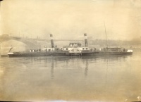 333. Töhötöm, MFTR-gőzhajó a budapesti Dunán. [amatőr fotó]<br><br>[„Töhötöm”, MFTR (Hungarian River and Sea Shipping Company) steamer on the Danube in Budapest]. [amateur photo] : 