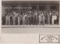A vasuti Tisztképző Intézet hallgatói 1945-1946. [Fotó]