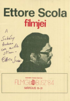ETTORE SCOLA FILMJEI. A filmrendező által dedikált műsorfüzet. - Budapesti Tavaszi Fesztivál,1984.