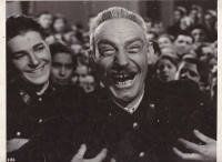 LATABÁR KÁLMÁN és SOÓS IMRE az Ifjú szívvel c. Keleti Márton filmben. (Stockfotó, [1953.])