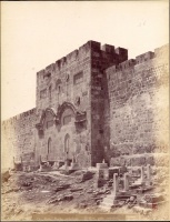 82.     DAMIANI : Porte Dorée exterieur. – Golden gate exterior. Jerusalem, cca. 1880.