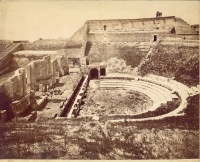 242.     SOMMER, GIORGO : Pompei – Teatro. Cca. 1900.