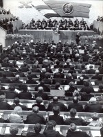233. [Kádár János felszólalása az MSZMP X. kongresszusán Budapesten, az Építők Székházában 1970-ben.] [Riportfotó.]<br><br>[János Kádár's speech MSZMP 10th congress in Budapest, the Builders Headquarters in 1970.] [Photo reportage.]