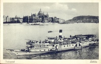 257.  Budapest. Panoráma. [képeslap a Zsófia gőzhajóval]<br><br>[Budapest. Panorama. Zsófia steamboat.] [postcard] : 